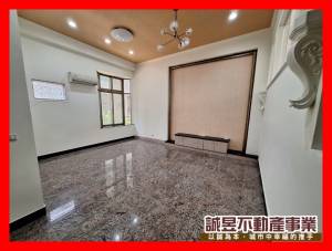 誠昱/文化路漂亮花園透天雙車墅